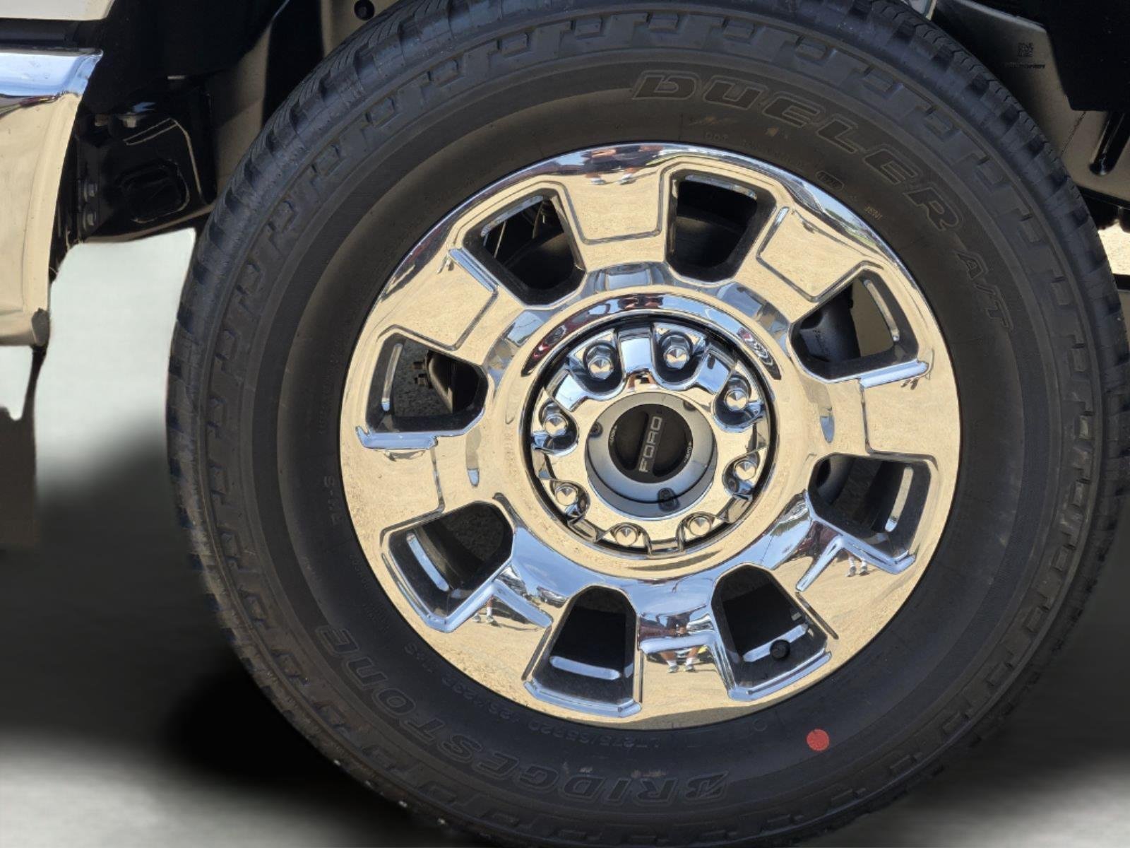 New 2026 Star White Metallic Tri-Coat Ford F-250® Lariat® image 7