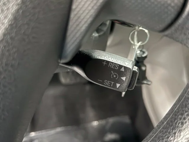 Used 2013 Gray Toyota L image 14