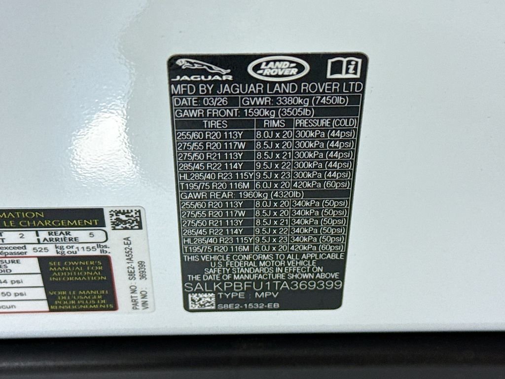 New 2026 Fuji White LAND ROVER SE 7 Seats image 33