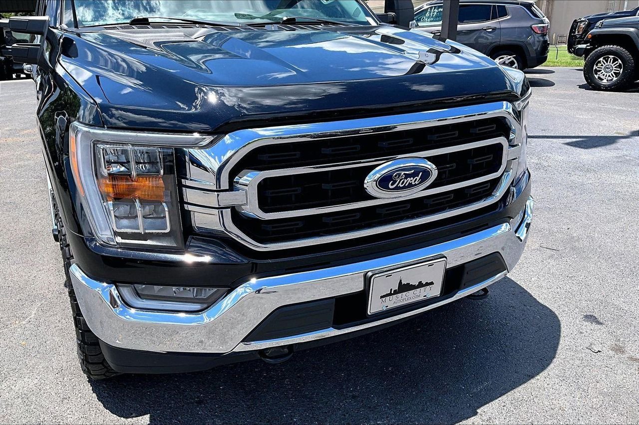 Used 2023 Agate Black Metallic Ford XLT image 34