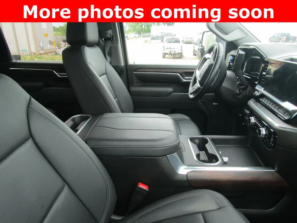 Used 2025 Black GMC SLT image 10