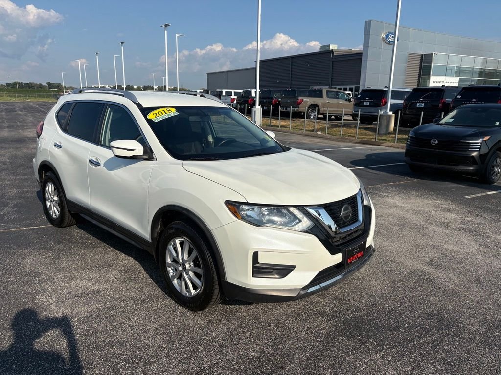 Used 2018 Nissan Rogue SV with VIN KNMAT2MV8JP596044 for sale in Shelbyville, TN