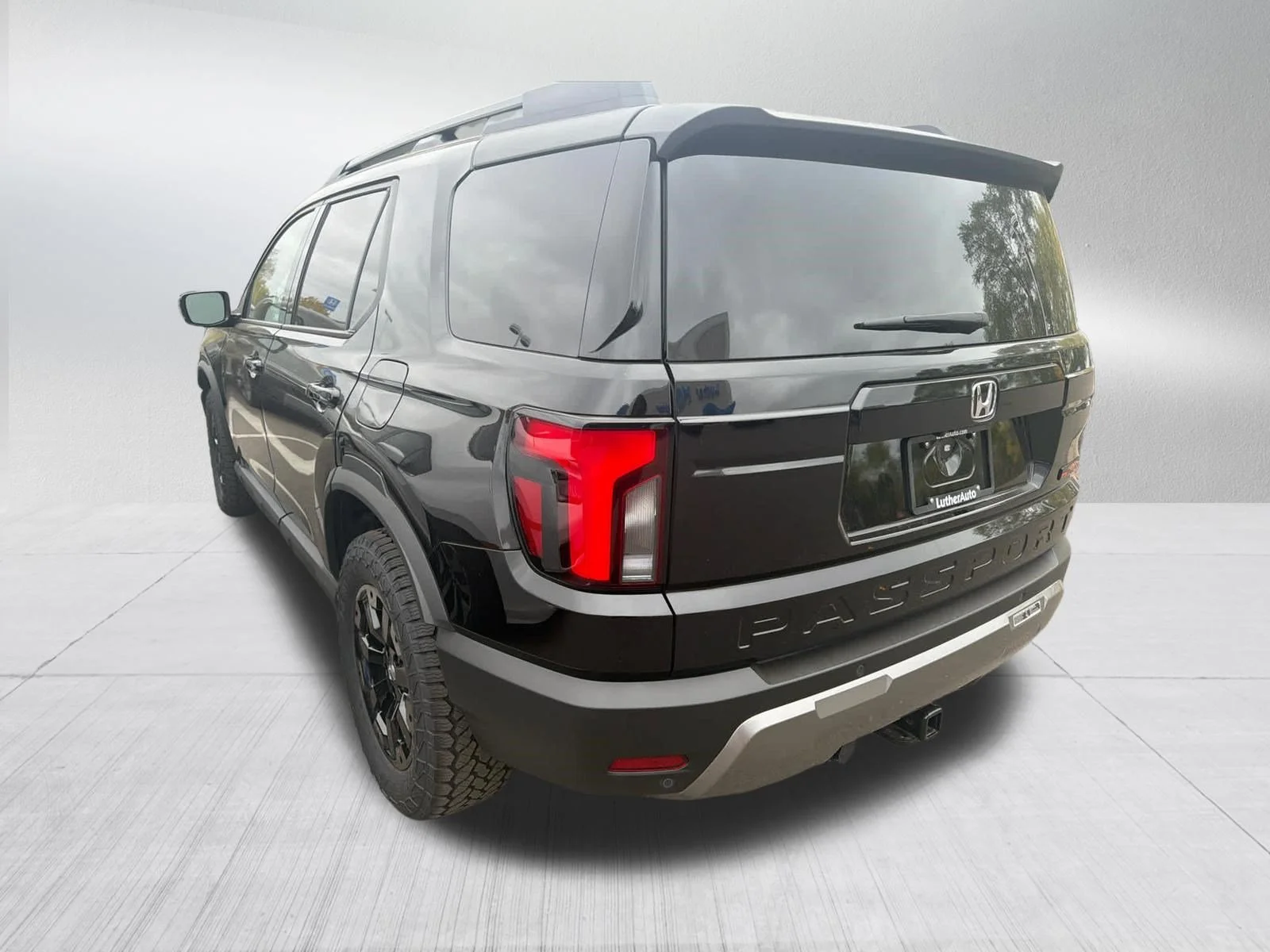Certified Used 2026 Crystal Black Pearl Honda TrailSport Elite image 8