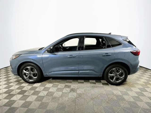 Certified Pre-Owned 2024 Ford Escape ST-Line
