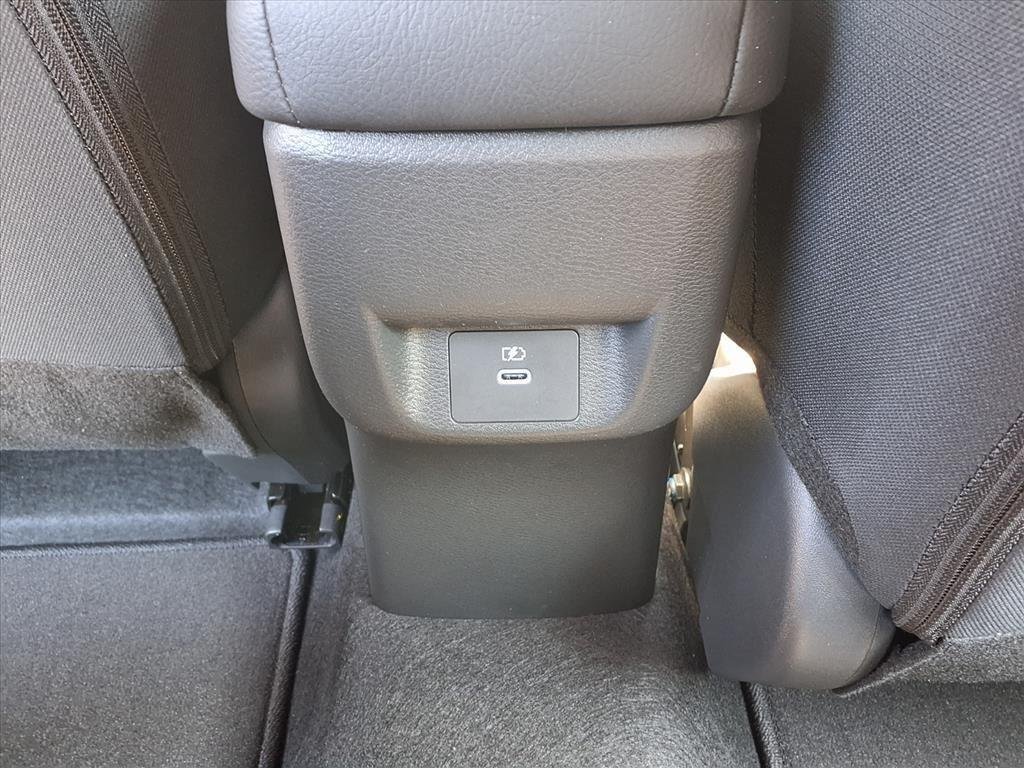 2025 Nissan Versa Sedan SV - Photo 9