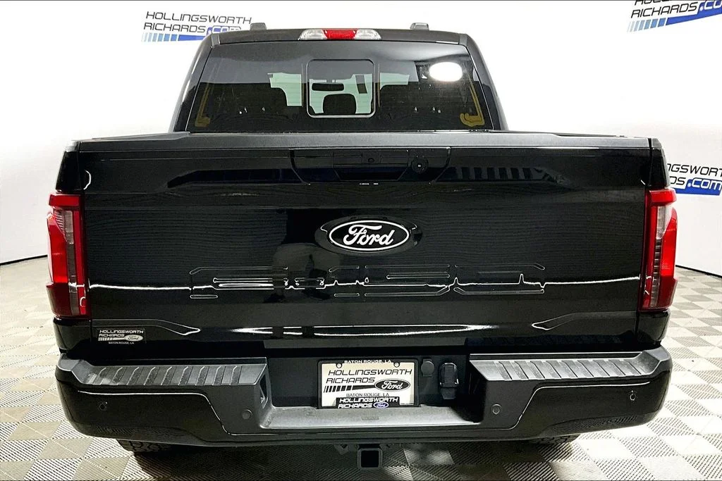 New 2026 Agate Black Metallic Ford XLT image 4
