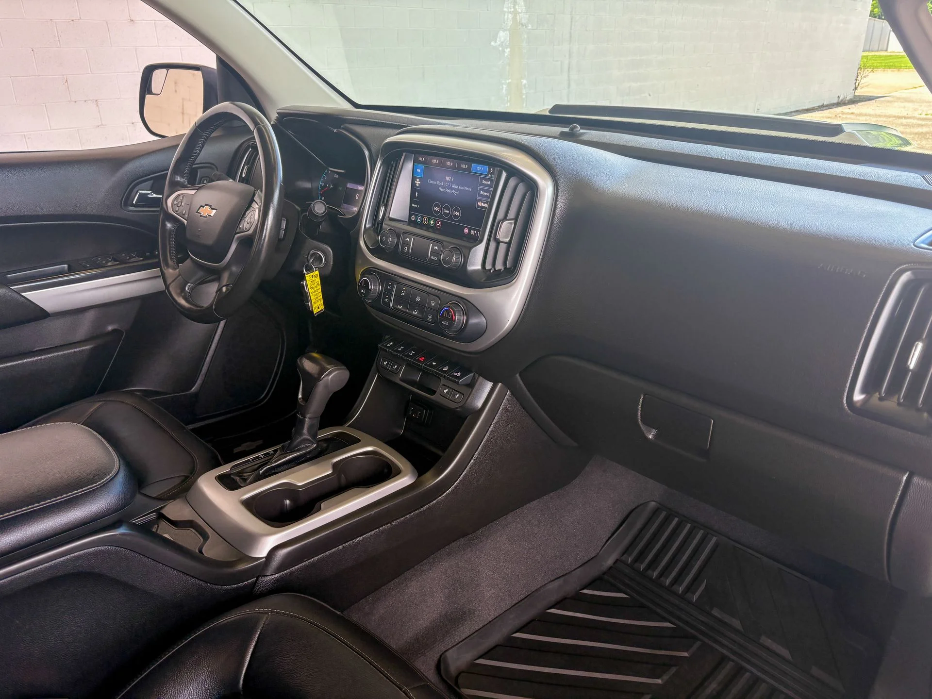 Used 2019 White Chevrolet ZR2 image 24