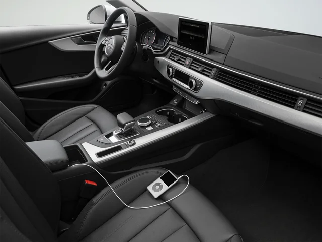 Used 2017 Silver Audi 2.0T Premium image 31
