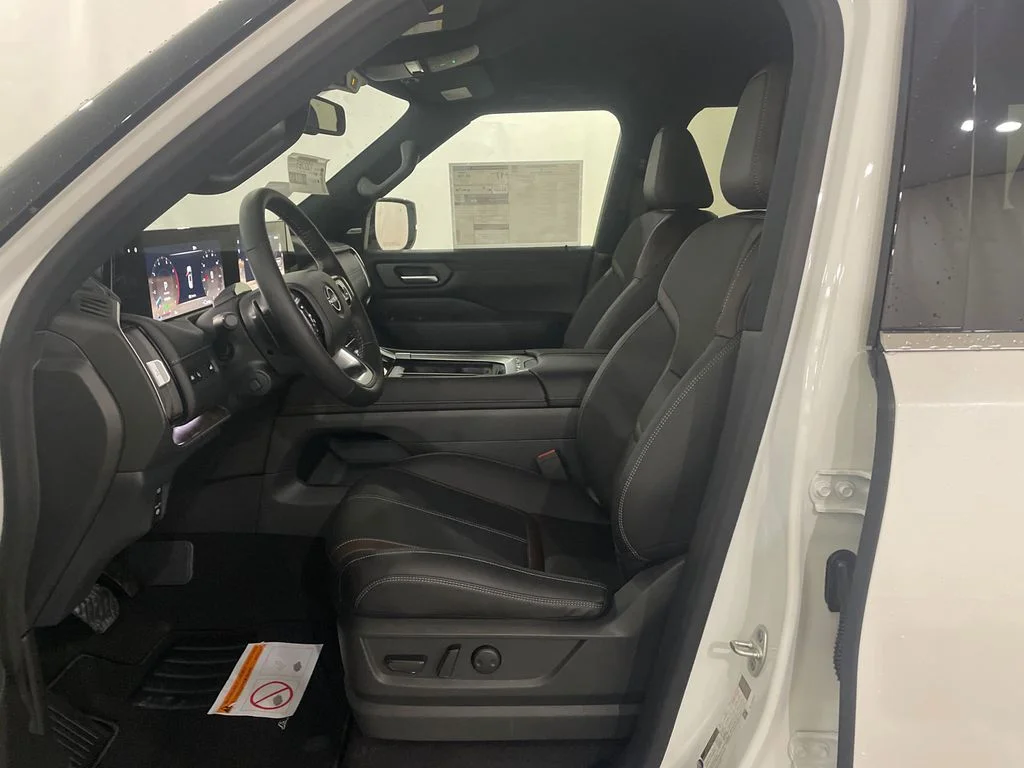 New 2026 Aspen White TriCoat Nissan SL image 15