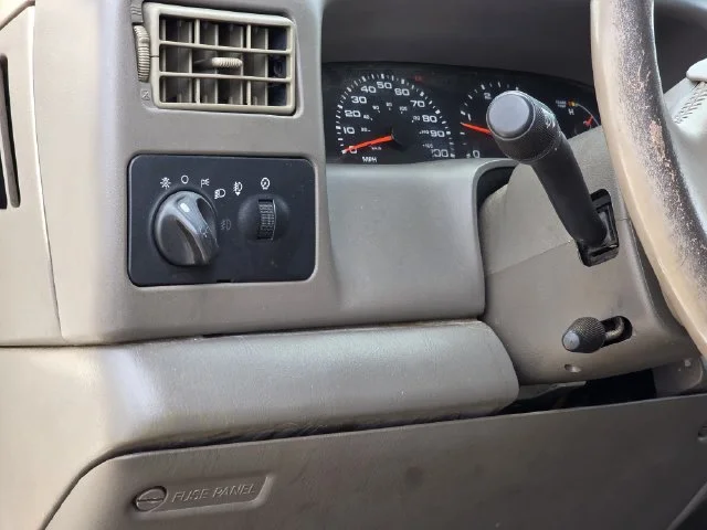 Used 2003  Ford Lariat image 18