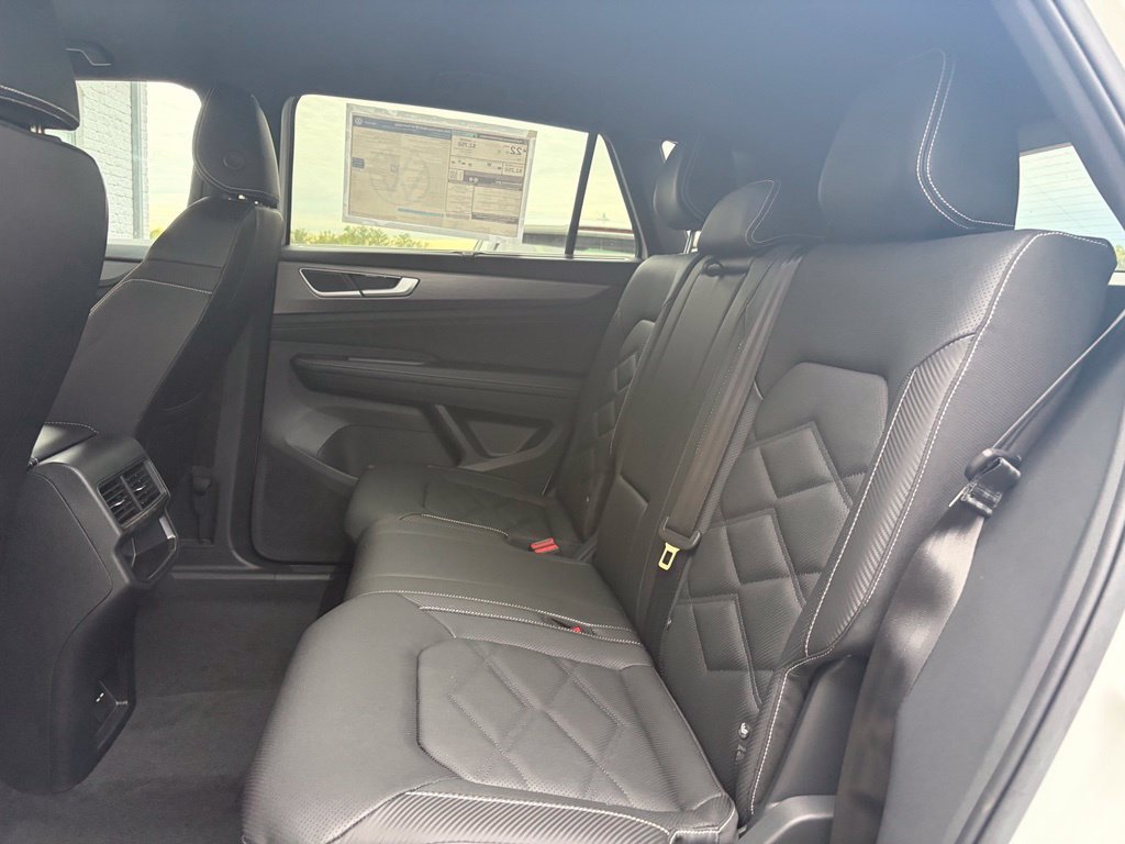 New 2026 Opal White Pearl Volkswagen 2.0T SE image 18