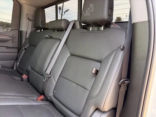 Used 2024 White GMC SLT image 18