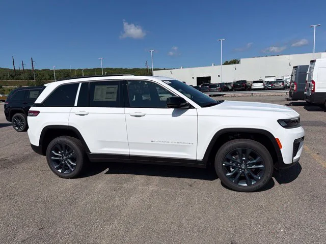 New 2026 White Jeep  image 2