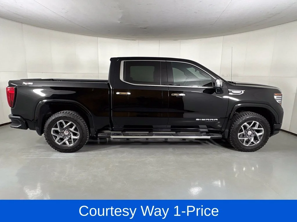 Used 2023 ONYX BLACK GMC SLT image 12