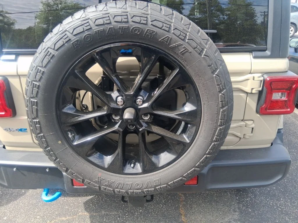 Used 2022 Beige Jeep Unlimited Sahara 4xe image 20