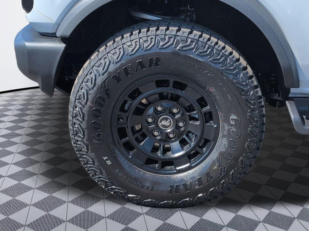 New 2026 Avalanche Gray Ford Outer Banks® image 66