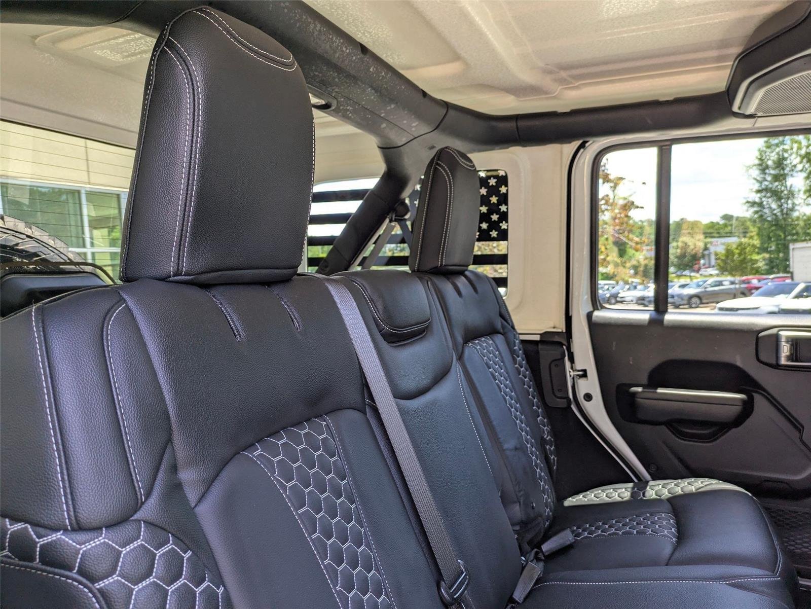 Used 2021 Bright White Clearcoat Jeep Unlimited Sport S image 29