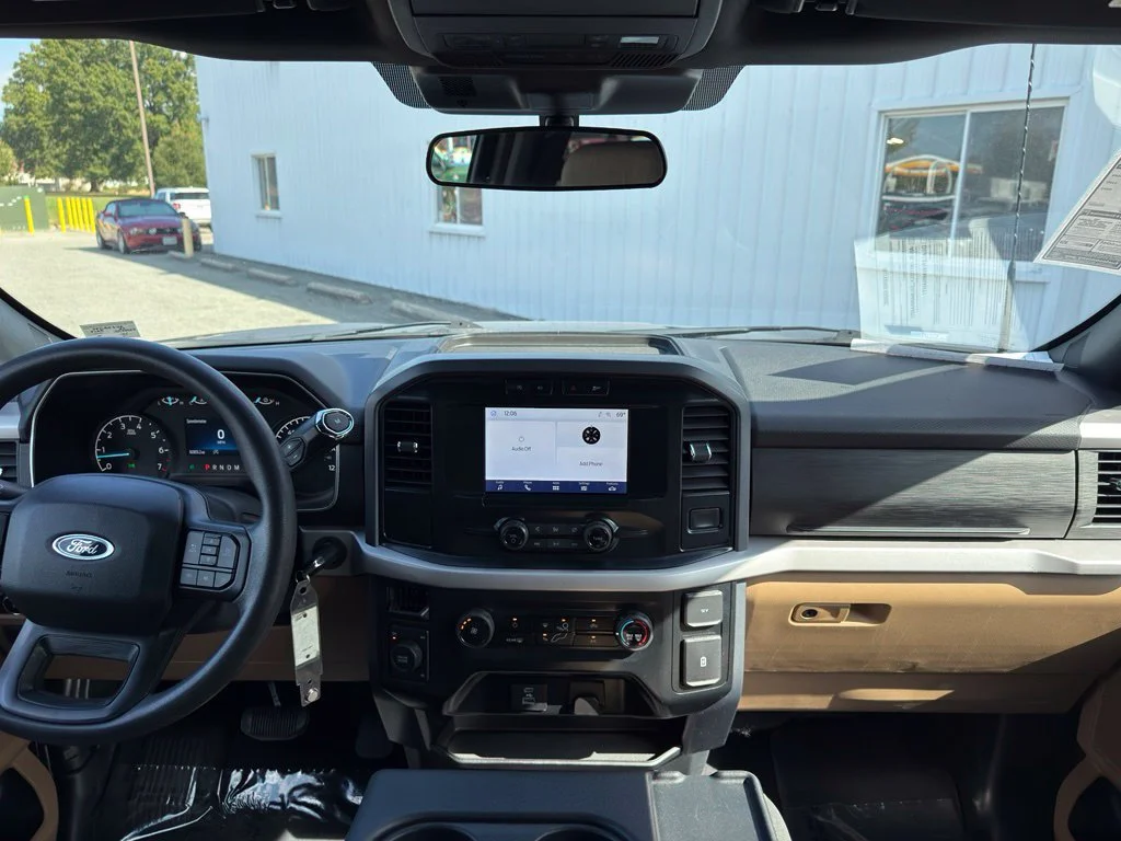 Used 2023 Blue Ford XLT image 9