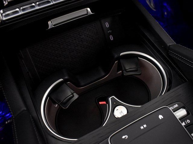 New 2026 MANUFAKTUR Moonlight White Magno Mercedes-Benz GLE 53 AMG® image 85