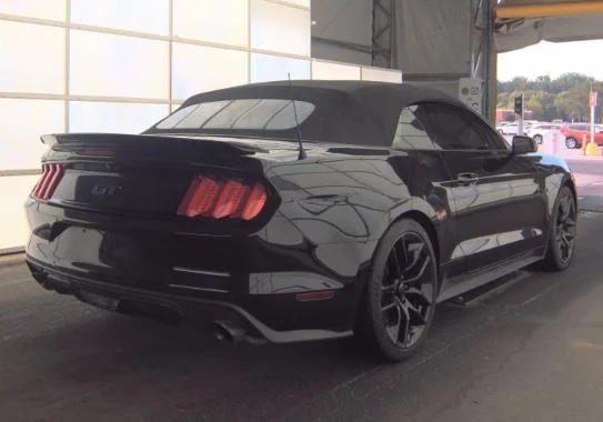 Used 2016 Shadow Black Ford GT Premium image 6