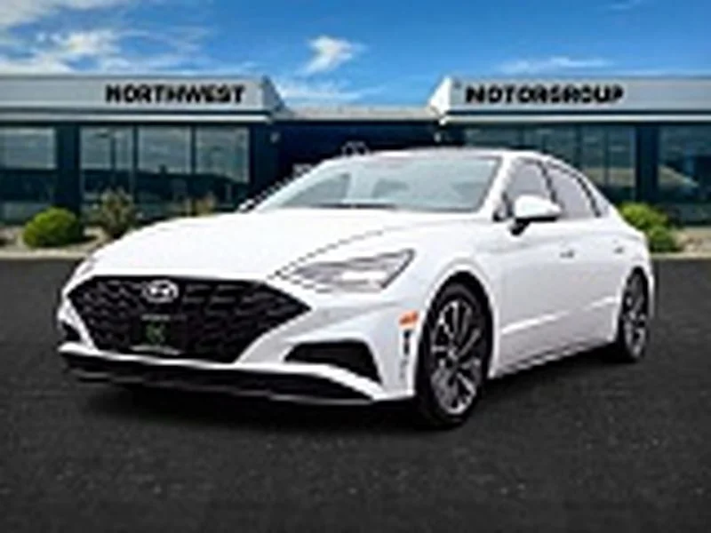 Used 2023 Serenity White Hyundai Limited image 3