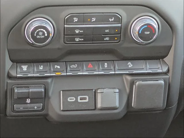 2024 Chevrolet Silverado 2500HD Custom - Photo 23