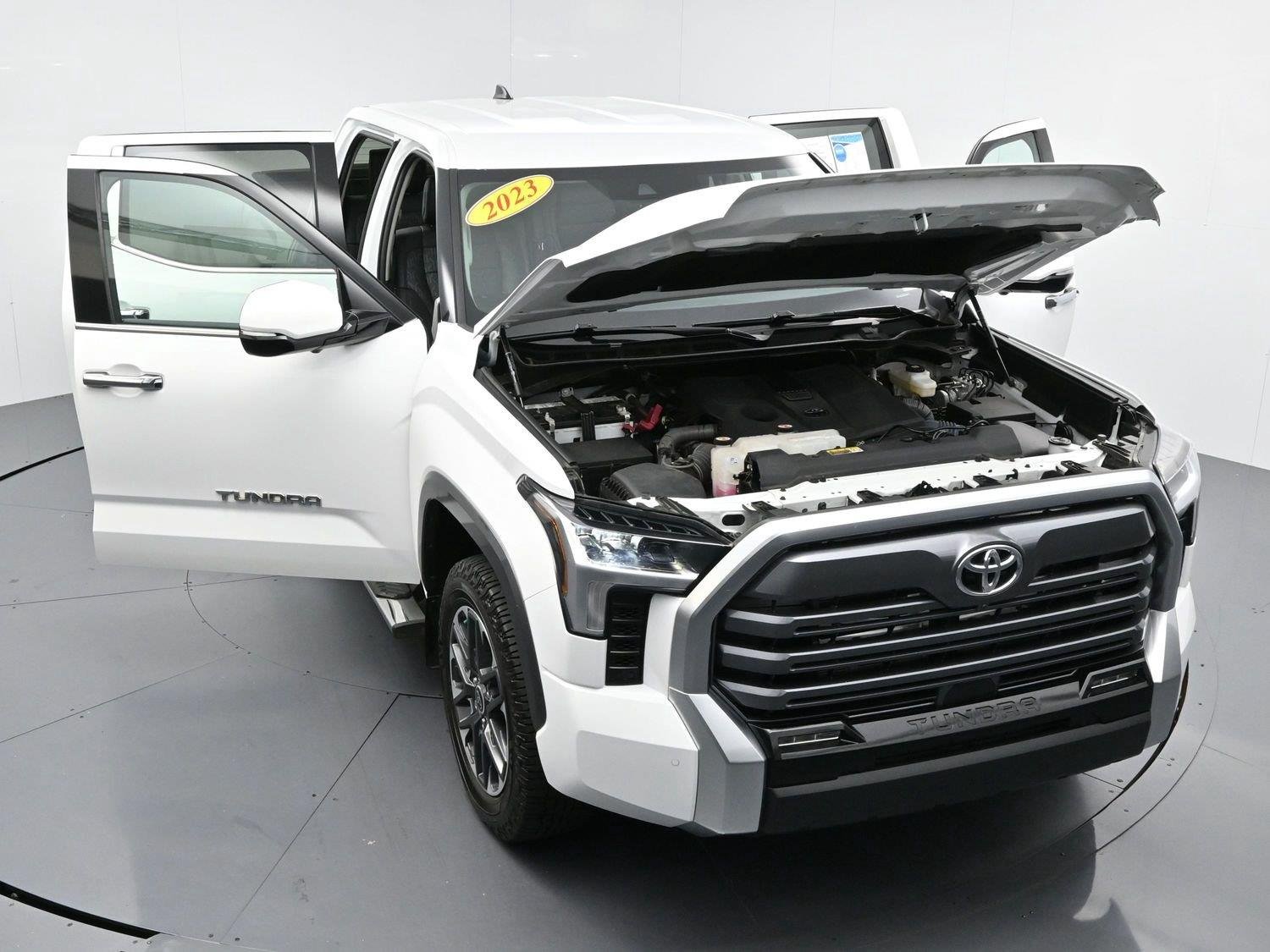 Used 2023 Ice Cap Toyota Limited image 45