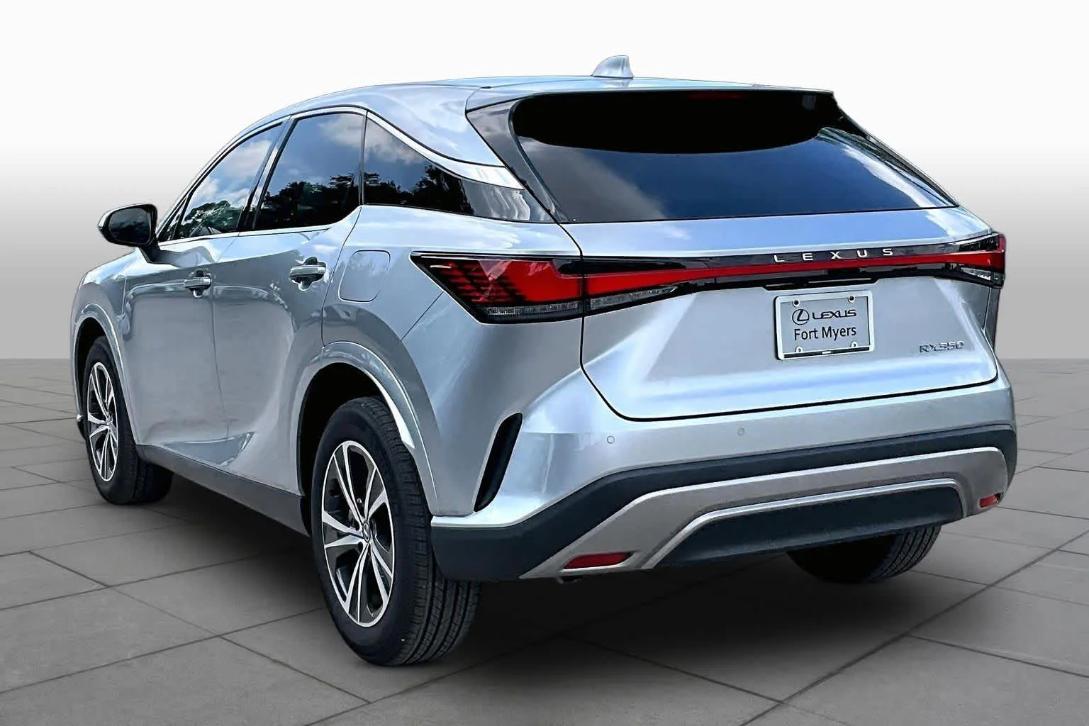 Used 2024 Iridium Lexus  image 12