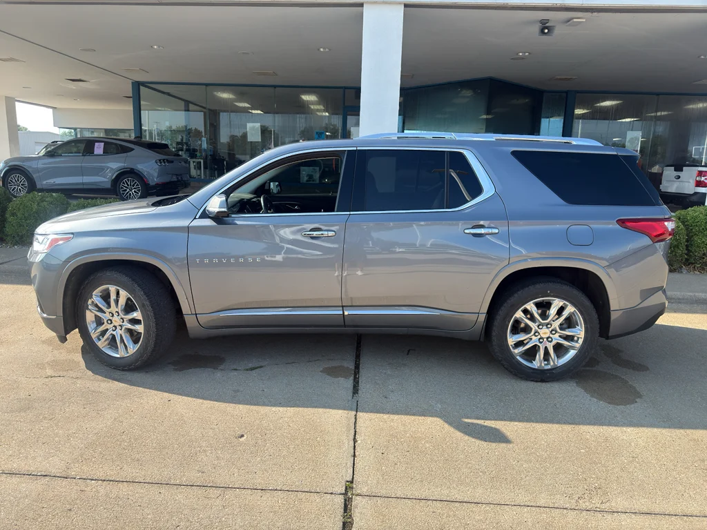 Used 2020 Satin Steel Metallic Chevrolet High Country image 15