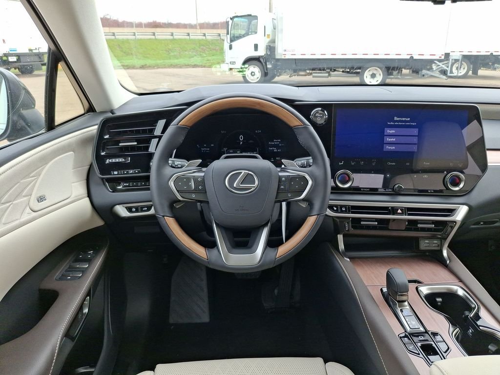 2026 Lexus RX 450h+ Luxury - Photo 11