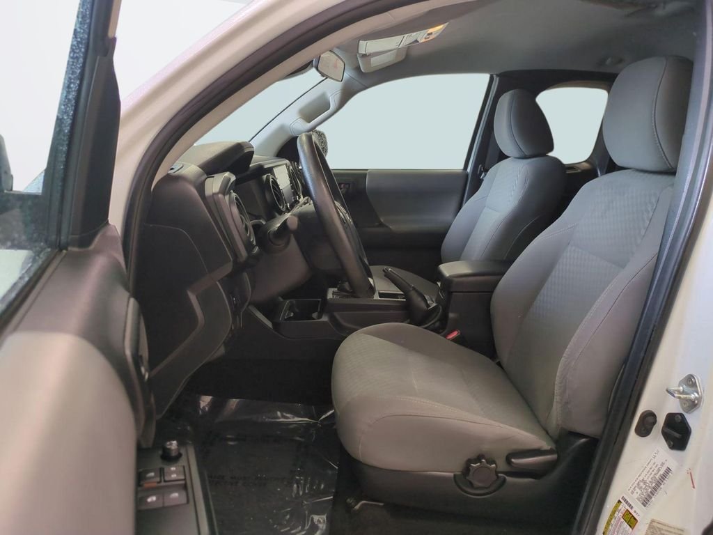 2022 Toyota Tacoma SR - Photo 20