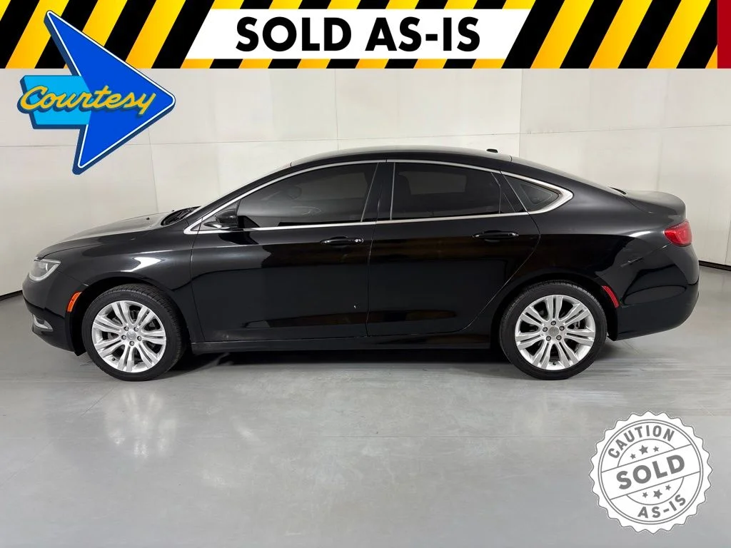 Used 2015 Black Clearcoat Chrysler Limited image 5