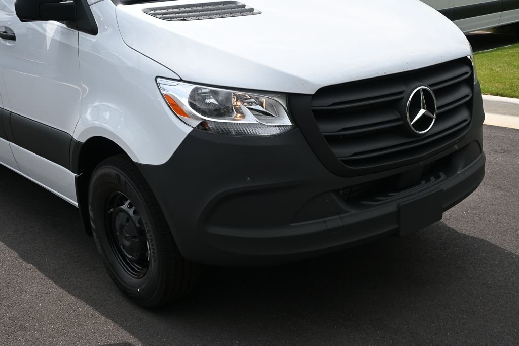New 2026 Arctic White Mercedes-Benz  image 31