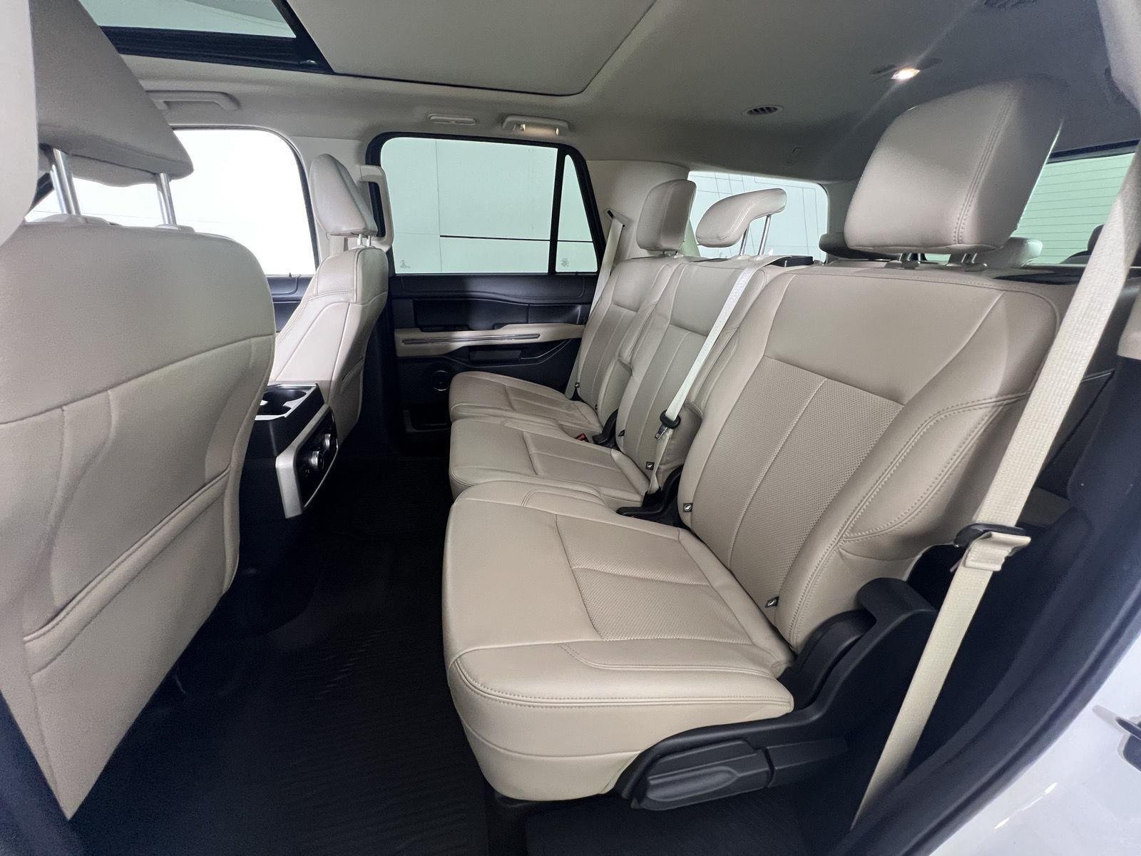 Used 2023 Star White Metallic Tri-Coat Ford XLT image 22