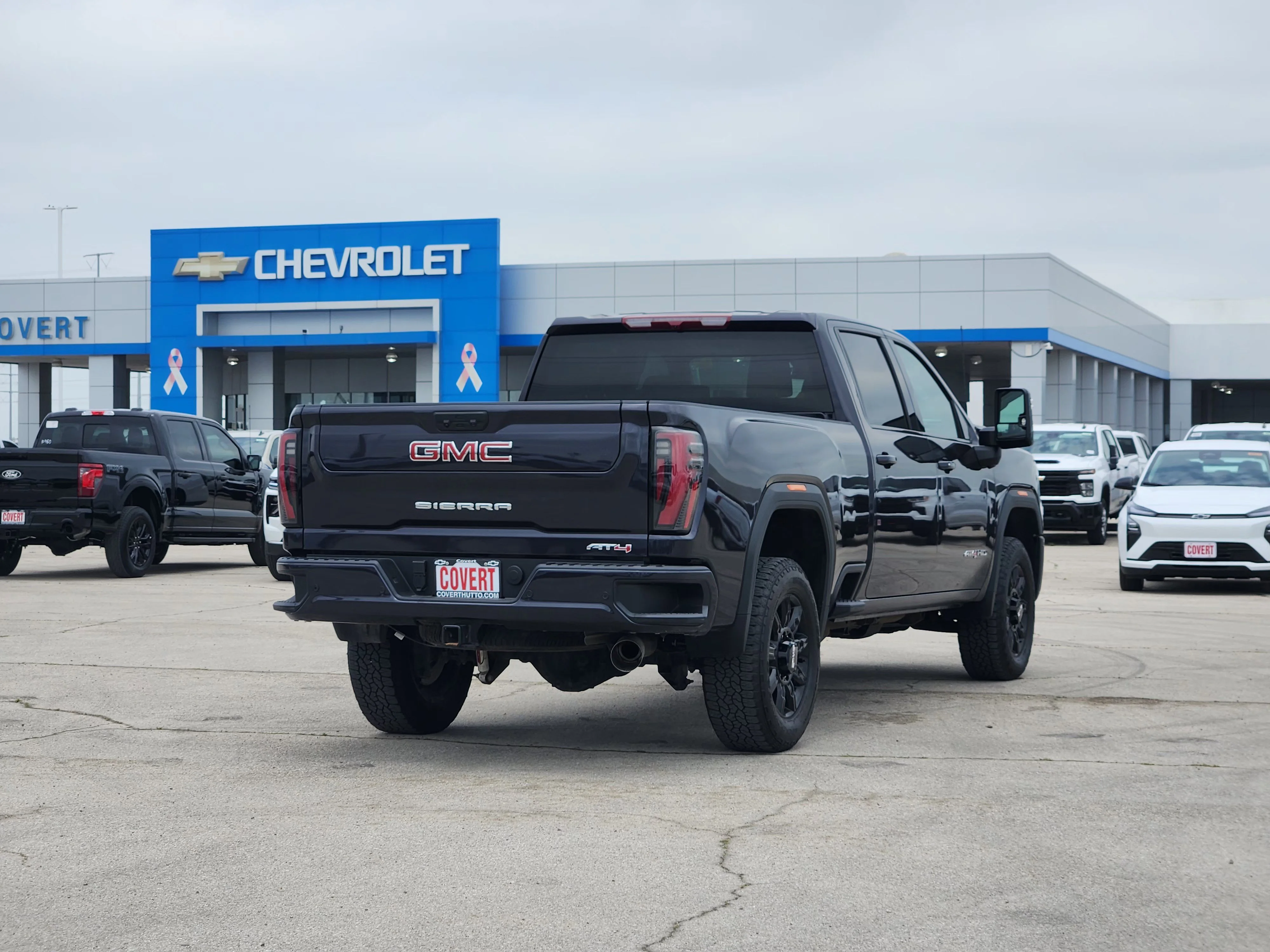 Used 2026 Titanium Rush Metallic GMC AT4 image 7