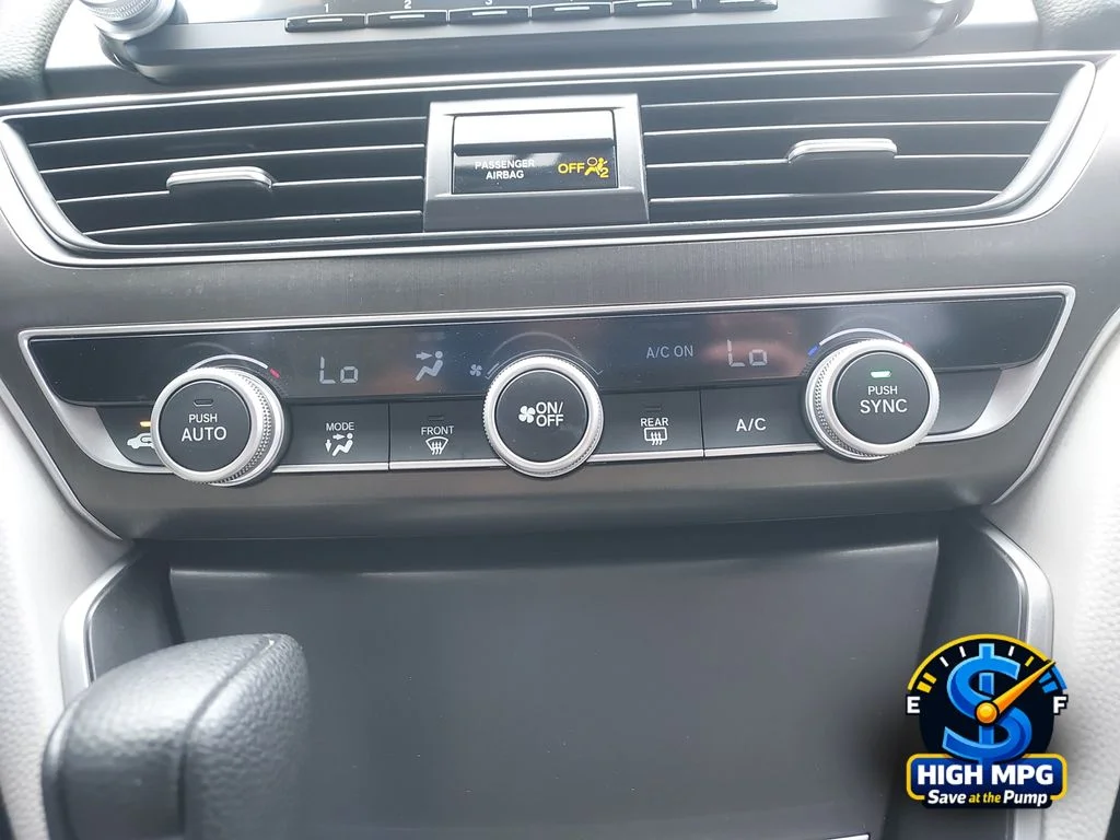 Used 2018 White Honda LX image 20