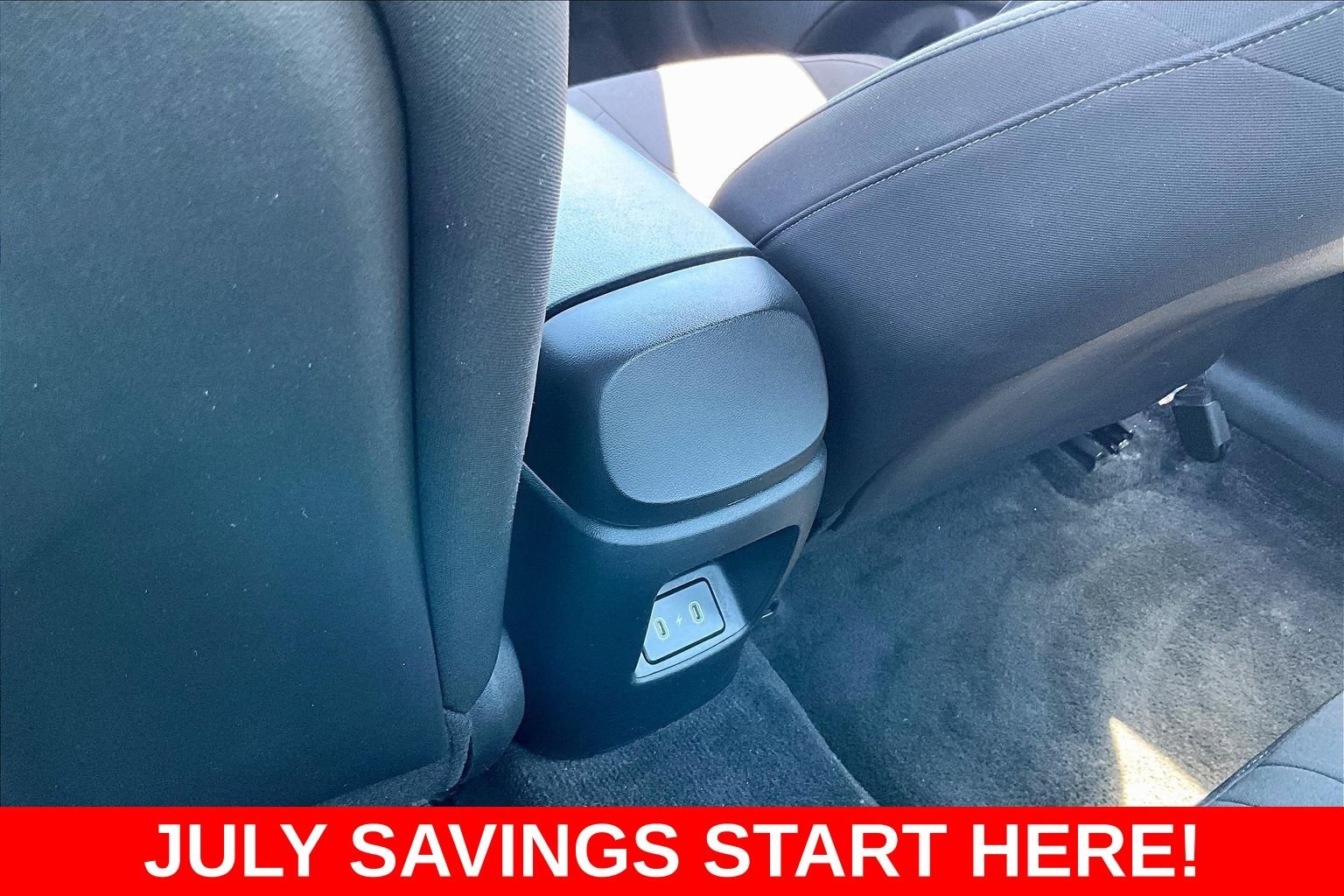 Used 2025 Gray Hyundai SEL Sport image 13