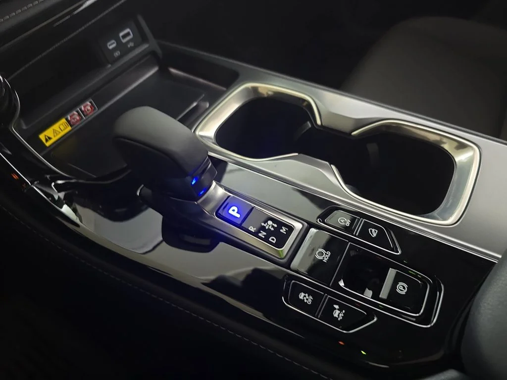 New 2026 Atomic Silver Lexus PREMIUM image 24