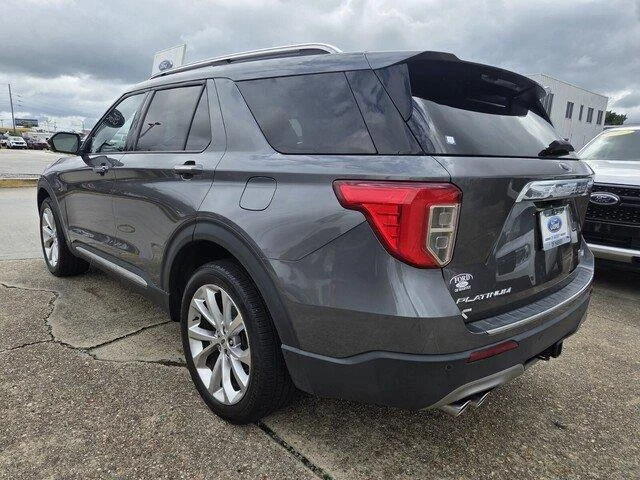 Used 2023 Carbonized Gray Metallic Ford Platinum image 3