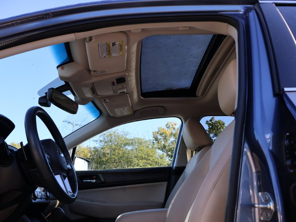 Used 2017 Blue Subaru 2.5i image 33