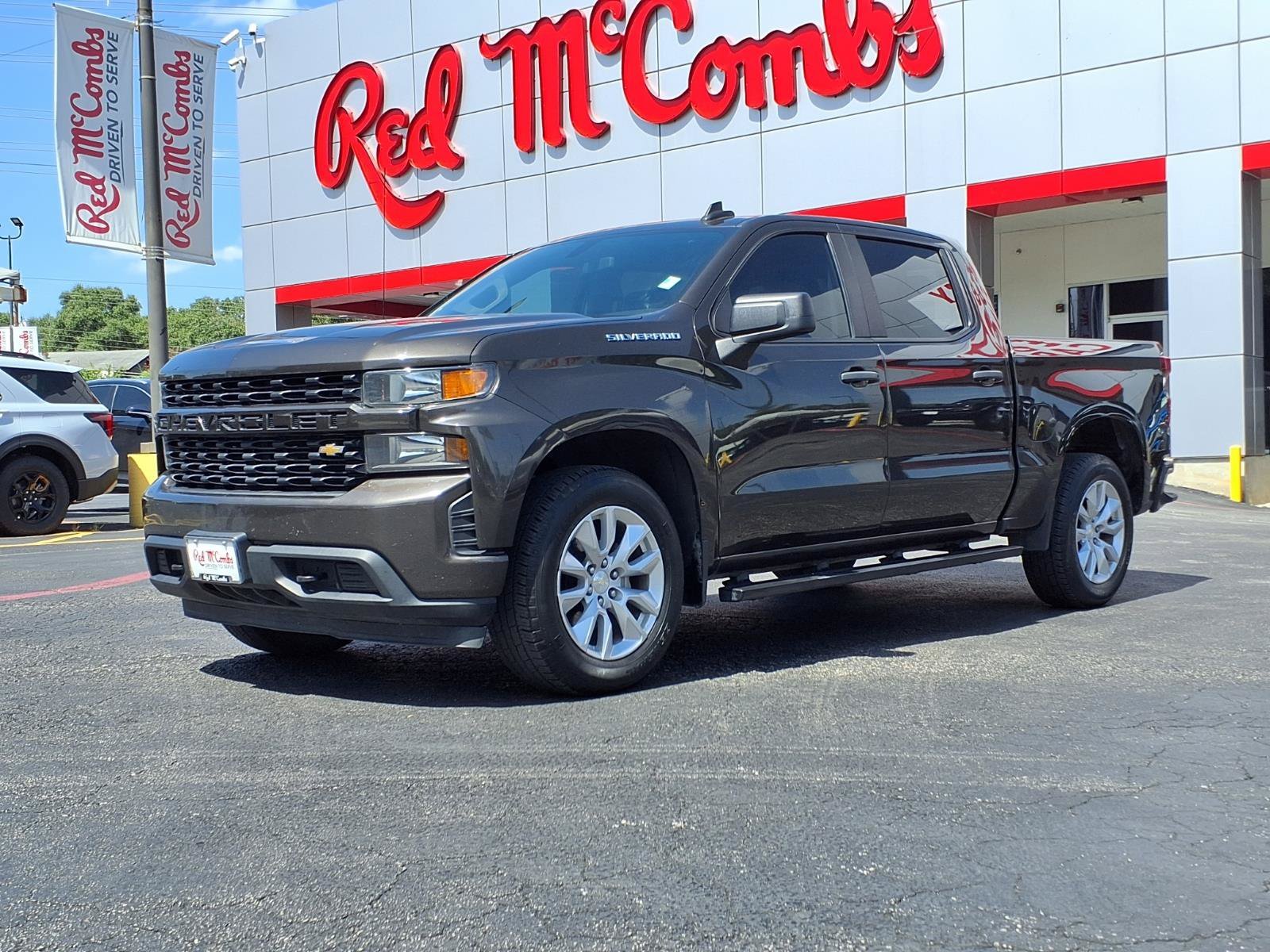 Used 2022 Oxford Brown Metallic Chevrolet Custom image 1