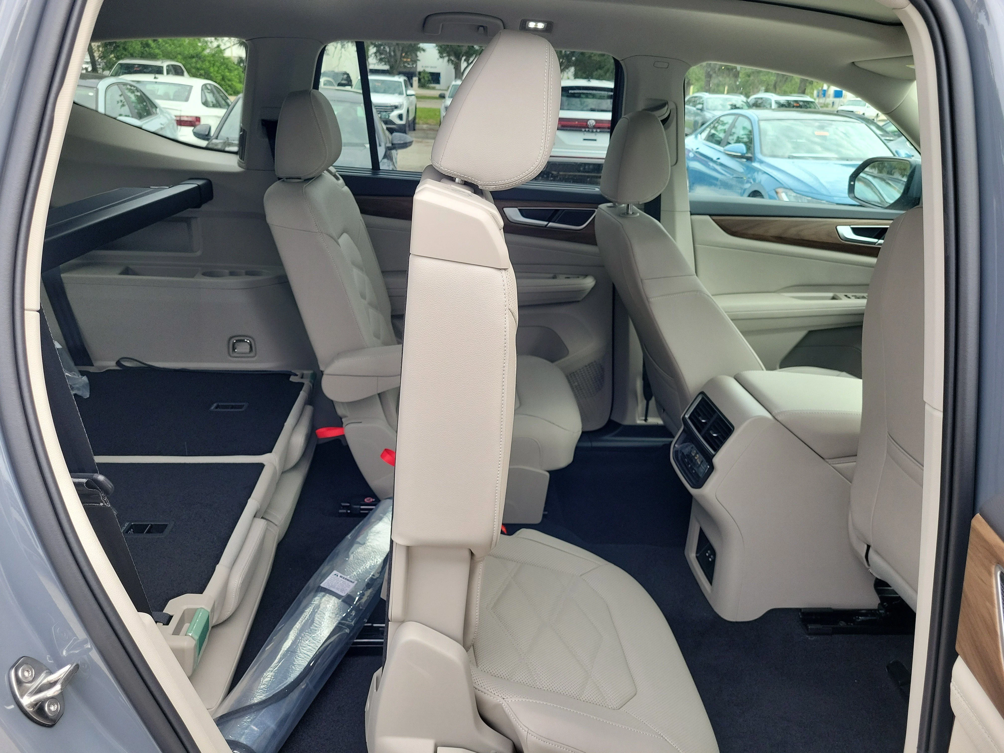 New 2026 Gray Volkswagen SE w/Technology image 7