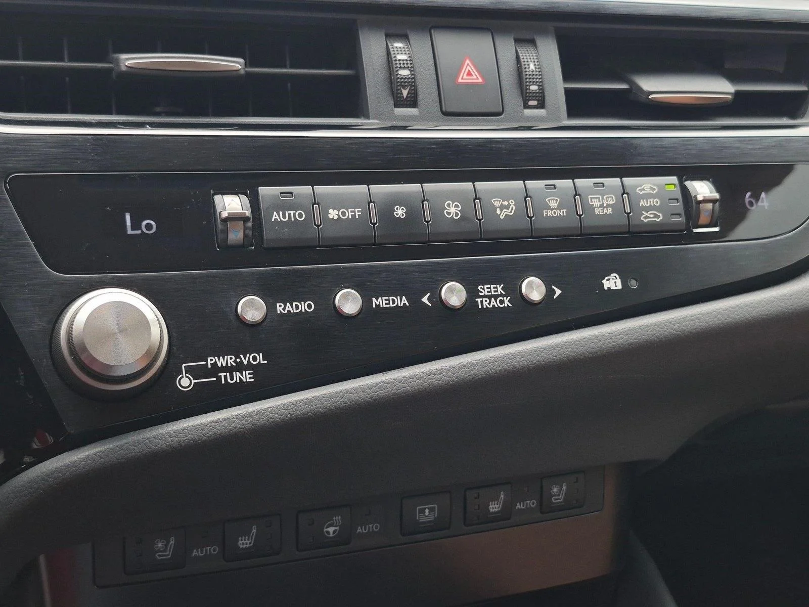 Certified Used 2024 Eminent White Pearl Lexus ES 350 Ultra Luxury image 9