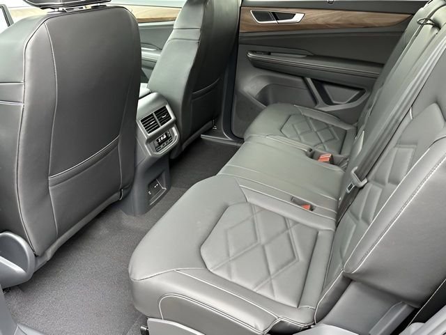 2026 Volkswagen Atlas SE w/Tech - Photo 21