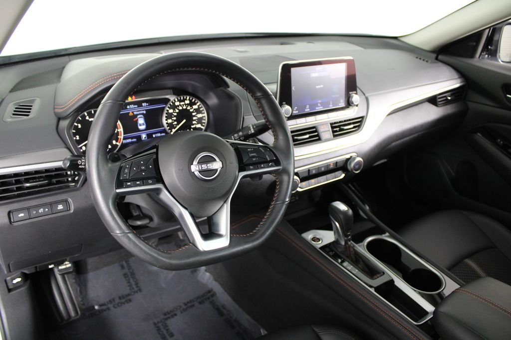 Used 2024 Gray Nissan 2.5 SR image 16
