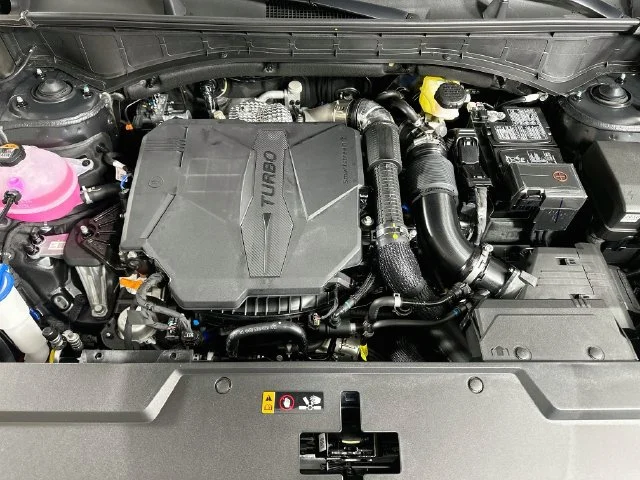 New 2027 Black Hyundai SE image 20