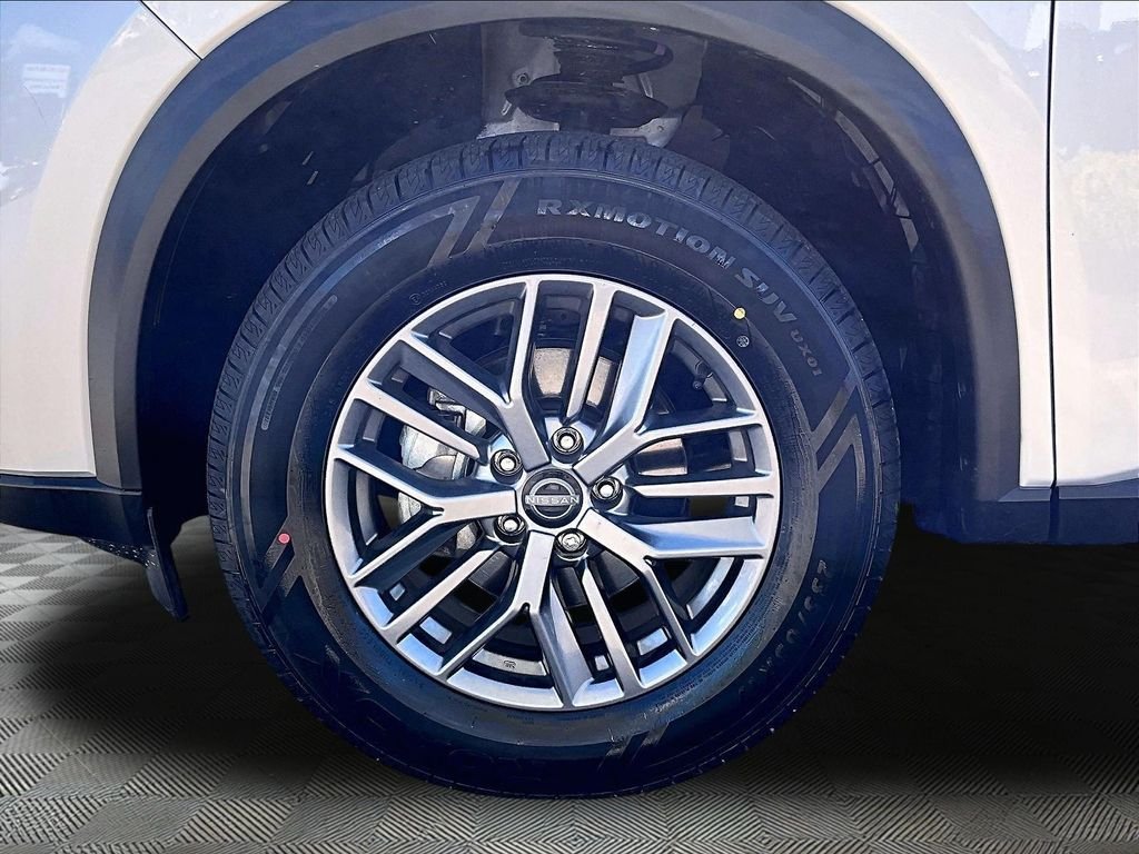 Certified Used 2024 Silver Nissan S image 7