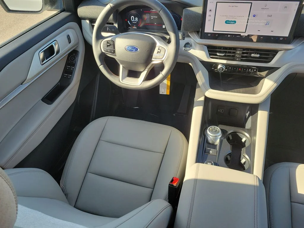 New 2026 Star White Metallic Tri-Coat Ford Active image 11