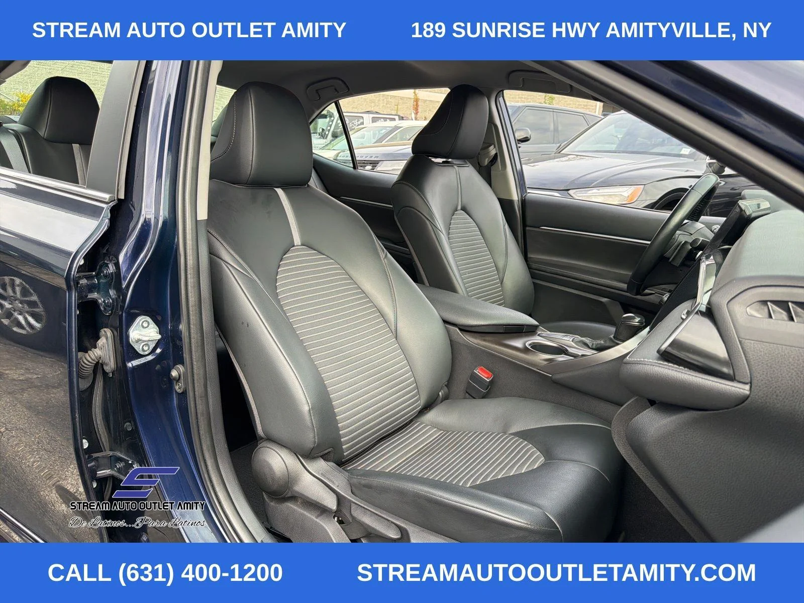 Used 2022 Blue Toyota SE image 11