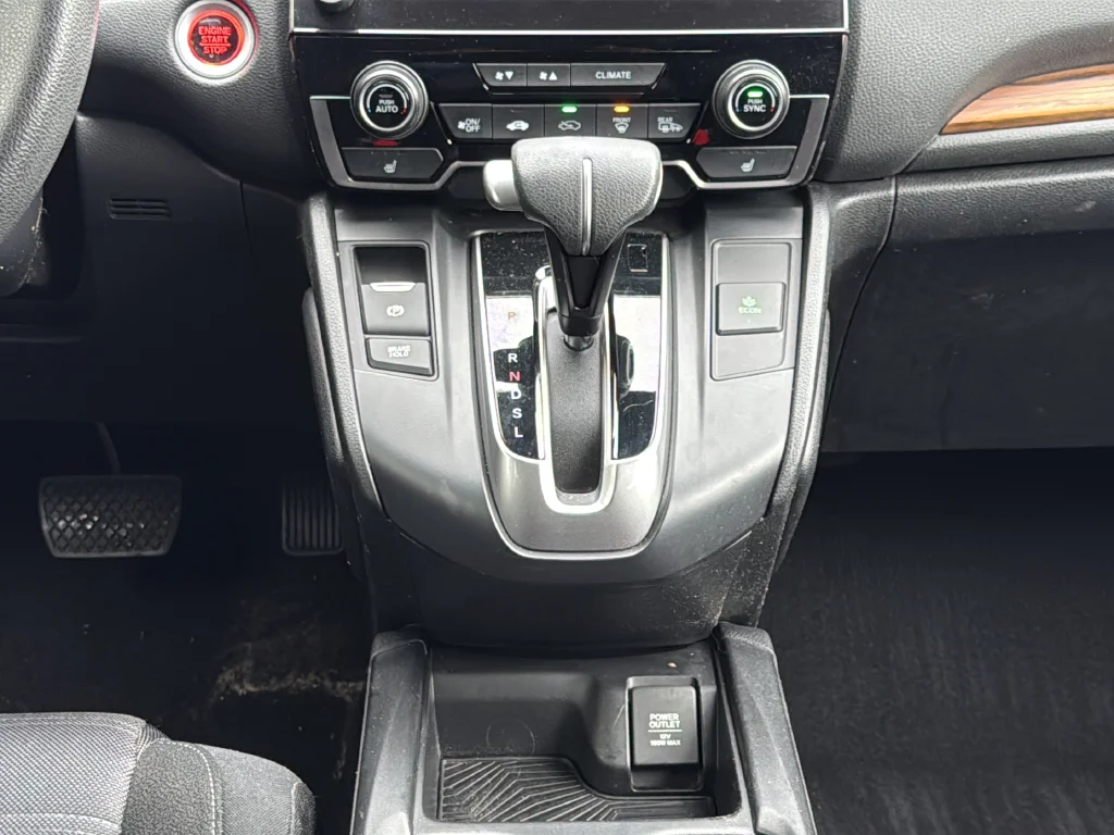 Used 2018  Honda EX image 33